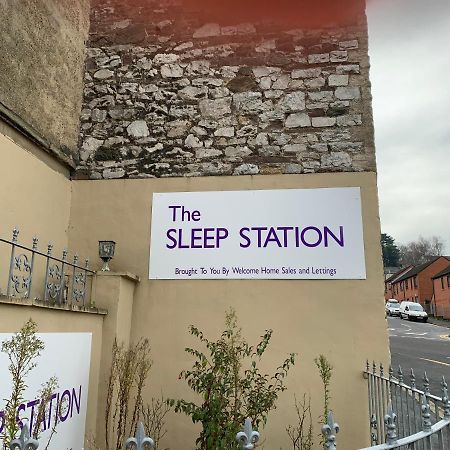 The Sleep Station Newport Newport (Gwent) Exterior foto
